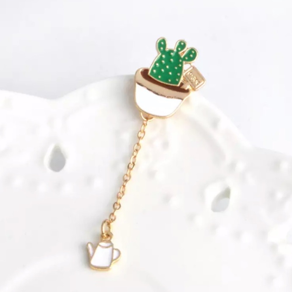 🎉 New Cactus Plant & Watering Can w/ Chain Pin